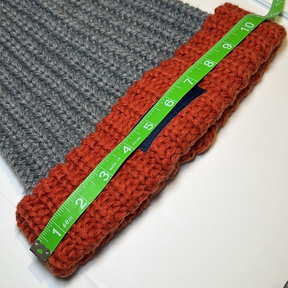 Cisco Brewers Oversized Pom Beanie Hat - Picture 6 of 7